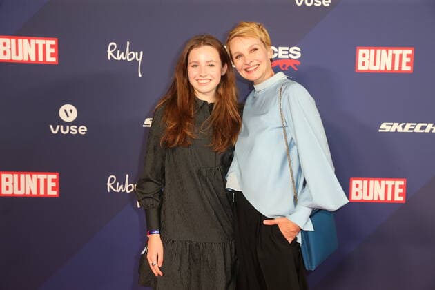 Newcomer Award Hamburg Ava and Susann Atwell, New Faces Award from the magazine Bunte at the Ruby Lotti Hotel Hamburg, 28 10 2021