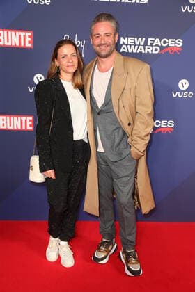Newcomer Award Hamburg Sasha with wife Julia Röntgen, New Faces Award from the magazine Bunte at the Ruby Lotti Hotel Hamburg, 28 10 2021