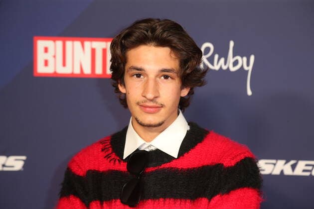 Newcomer Award Hamburg Noah Levi, New Faces Award from the magazine Bunte at the Ruby Lotti Hotel Hamburg, 28 10 2021