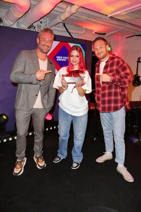 Sasha, Badmomzjay and Frederick Lau at the New Faces Award Music 2021 at Ruby Lotti Hotel and Bar Hamburg, 28 10 2021 Foto:xgbrcix xFuturexImage