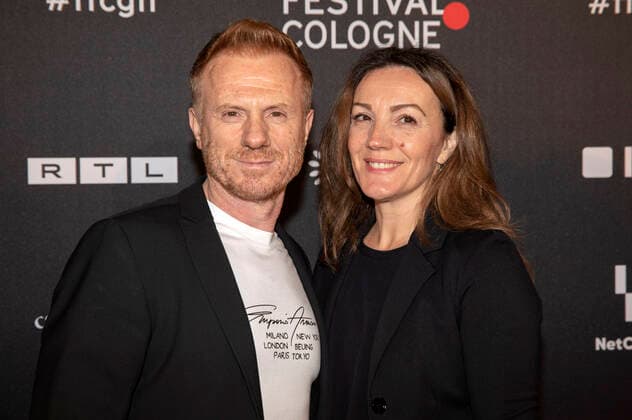 Kasem Hoxha with company at the Film Festival Cologne Awards 2021 at the 31 Film Festival Cologne 2021 at E Werk Cologne, 28 10 2021. Foto:xR.xSchmiegeltx xFuturexImage