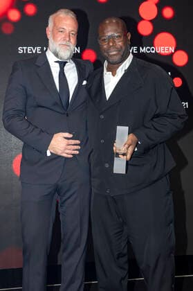 Steve McQueen with laudator at the Film Festival Cologne Awards 2021 at the 31 Film Festival Cologne 2021 at E Werk Cologne, 28 10 2021. Foto:xR.xSchmiegeltx xFuturexImage