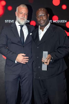 Steve McQueen with laudator at the Film Festival Cologne Awards 2021 at the 31 Film Festival Cologne 2021 at E Werk Cologne, 28 10 2021. Foto:xR.xSchmiegeltx xFuturexImage