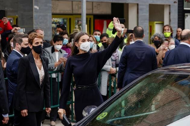 Queen Letizia of Spain leaves after attending the Tribute to late Spanish filmmakers Luis García Berlanga, Juan Antonio Bardem and Fernando Fernan Gomezheld within the 1st edition of Tudela s Debut Film Festival in Tudela, Navarra, Spain, 29 OCtober 2021. Spanish Queen attends 21st edition of Tudela s Debut Film Festival !ACHTUNG: NUR REDAKTIONELLE NUTZUNG!  Copyright: xJesusxDigesx GRAF2231 20211029-c606ddeb6d7377849215c404b6f2ccc89cfccda3