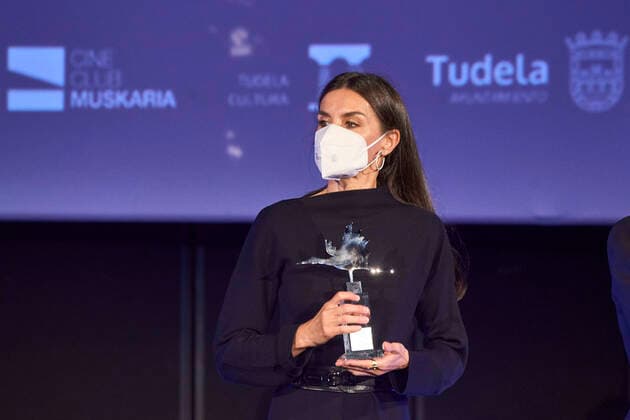29-10-2021 Madrid Queen Letizia attend the 21st edition of the cinema festival, Opera prima city of Tudela, at the Moncayo cinema in Tudela. No Spain Â  Copyright: xPPEx