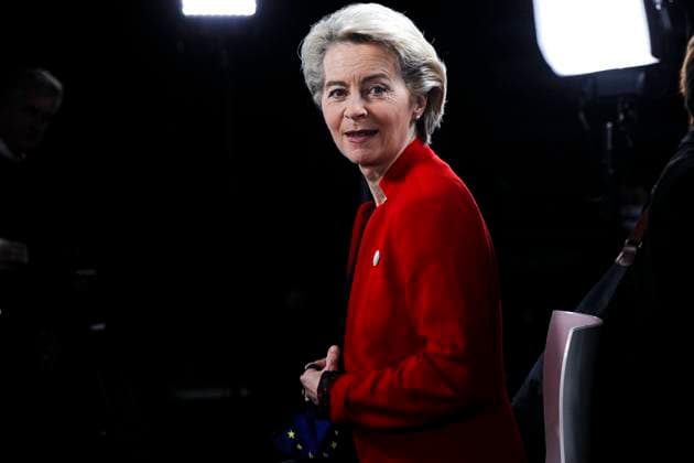 Cop26 - Glasgow President of the European Commission Ursula von der Leyen talks to journalists on day two of the COP 26 United Nations Climate Change Conference on November 01, 2021 in Glasgow, Scotland. Glasgow, Scotland United Kingdom  Copyright: xEwanxBootmanx bootman-cop26gla211101_np4jT
