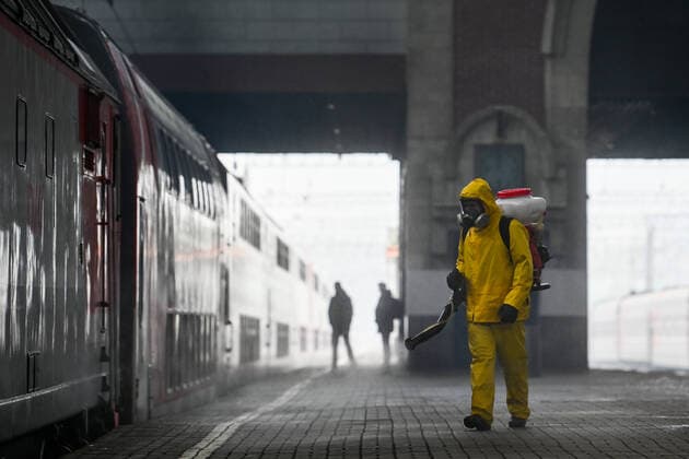 Russia Coronavirus Disinfection 6687193 02.11.2021 An employee of Russian Emergency Situations Ministry wearing protective gears disinfect a platform of the Kazansky railway station amid the coronavirus pandemic, in Moscow, Russia. Maksim Blinov Sputnik Moscow Russia  Copyright: xMaksimxBlinovx