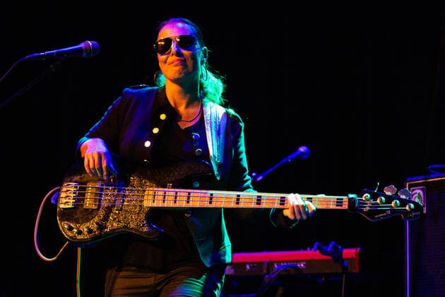 Ida Nielsen live in Oslo, Norway Oslo, Norway. 28th, October 2021. Ida Nielsen & the Funkbots performs a live concert at Cosmopolite in Oslo. Here bass player and singer Ida Nielsen is seen live on stage. Odense Norway  Copyright: xGonzalesxPhoto Per-OttoxOppix