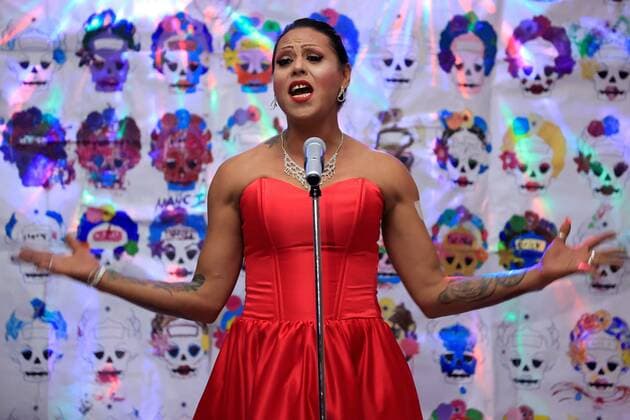 Artists from the LGBT community offer a show during the Day of the Dead, in Mexico City, Mexico, 02 November 2021. Trans women from Mexico City remembered their deceased or murdered companions on the Day of the Dead on Tuesday with an offering and performances. Trans women remember their comrades who died on the Day of the Dead !ACHTUNG: NUR REDAKTIONELLE NUTZUNG!  Copyright: xCarlosxRamirezx MEX5972 20211103-623497d7f11f03fecd79951e07a5a3a990ce330a