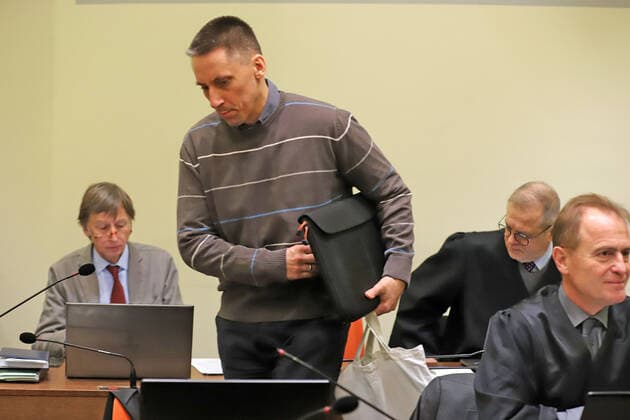 Muenchen Muenchen NSU Prozesstag 402 gegen Beate Zschaepe Ralf Wohlleben Andre Emiger 09.01.2018 Im Bild der Angeklagte Ralf Wohleben NSU Prozesstag 402 gegen Beate Zschaepe Ralf Wohlleben Andre Emiger und 2 weitere Angeklagte geht in das Jahr 2018 und damit fast 5 Jahre Am heutigen Prozesstag werden die Schlussplaedoyers der Anwaelte und des Sohnes von Envar Simsek erwartet Diese koennten heute enden und weitere Plaedoyers starten Ein Urteil gegen die Angeklagte Beate Zschaepe und Ihre Unterstuetzer ist vielleicht schon im Fruehjahr zu erwarten 09.01.2018 *** Munich Munich NSU trial day 402 against Beate Zschaepe Ralf Wohlleben Andre Emiger 09 01 2018 In the picture the accused Ralf Wohleben NSU trial day 402 against Beate Zschaepe Ralf Wo Copyright: xEibner-Pressefotox xKoehlerx EP_rkr