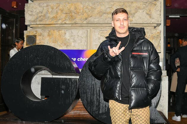 Bilder des Jahres 2021, Entertainment 11 November Entertainment Themen der Woche KW44 Entertainment Bilder des Tages 04.11.2021, xlakx, Entertainment , GQ – MEN OF THE YEAR AWARDS 2021 emspor, v.l.Felix Lobrecht,Preistraeger bei der Verleihung der GQ Men of the Year Awards 2021 in der Gendarmerie,Berlin Berlin *** 04 11 2021, xlakx, Entertainment , GQ - MEN OF THE YEAR AWARDS 2021 emspor, v l Felix Lobrecht,award winner at the GQ Men of the Year Awards 2021 at the Gendarmerie,Berlin Berlin