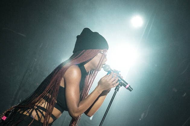 IAMDDB live in Copenhagen, Denmark Copenhagen, Denmark. 04th, November 2021. The English rapper and singer IAMDDB performs a live concert at Pumpehuset in Copenhagen. Copenhagen Denmark  Copyright: xGonzalesxPhoto FlemmingxBoxJensex