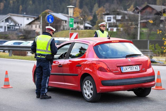 * OUT of AUT - Keine Weitergabe an Drittanbieter
