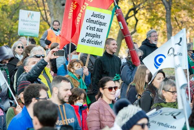 November 6, 2021, Montreal, PQ, Canada: People attend a climate change protest in Montreal, Saturday, Nov. 6, 2021. Montreal Canada  - ZUMAc35_ 20211106_zaf_c35_008 Copyright: xGrahamxHughesx