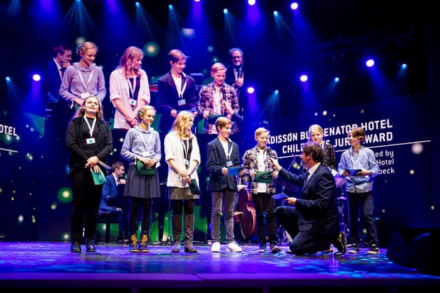The Children Jury on stage Film Award Night of the Nordic Film Days Lübeck, 06 11 21 Lübeck Schleswig Holstein Germany Copyright: xAgentur54Gradx xFelixxKoenigx