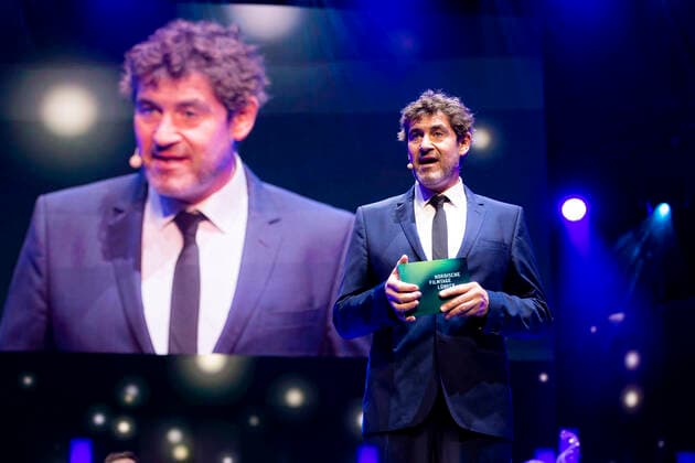 Actor and presenter Stephan Szasz Film Award Night of the Nordic Film Days Lübeck, 06 11 21 Lübeck Schleswig Holstein Germany Copyright: xAgentur54Gradx xFelixxKoenigx