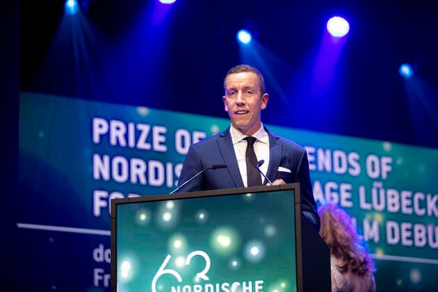 Hannes Thor Halldorsson Film Award Night of the Nordic Film Days Lübeck, 06 11 21 Lübeck Schleswig Holstein Germany Copyright: xAgentur54Gradx xFelixxKoenigx