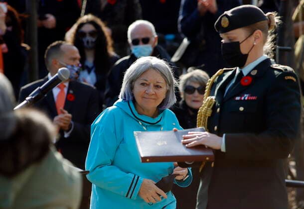 November 7, 2021, Ottawa, ON, Canada: Governor General Mary Simon walks to the podium to speak at an event to mark International Inuit Day and to rename a park in honour of deceased Inuk artist Annie Pootoogook in Ottawa on Sunday, November 7, 2021. Ottawa Canada  - ZUMAc35_ 20211107_zaf_c35_011 Copyright: xPatrickxDoylex