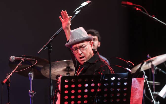 Concert by Dave Douglas @Silent Green, Betonhalle , Jazzfest Berlin Dave Douglas trumpet, vocals, composition, Tomeka Reid cello, vocals Marta Warelis piano, case organ, vocals Berlinde Deman tuba, serpent, vocals Frederik Leroux guitars, oud, banjo, vocals Antoine Pierre drums, electronics