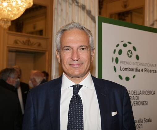 Milan, Italy La Scala Marcella Bonchio, Markus Antonietti and Pierre Joliot are awarded the 2020-2021 edition of the International Award Lombardia e Ricerca , the recognition promoted by the Lombardy Region which assigns 1 million euros to the best scientific discovery in the field of Sciences of Life attended by various institutions and famous guests In the picture: Paolo Veronesi  Copyright: xNickxZonnax xIPAx xNickxZonnax