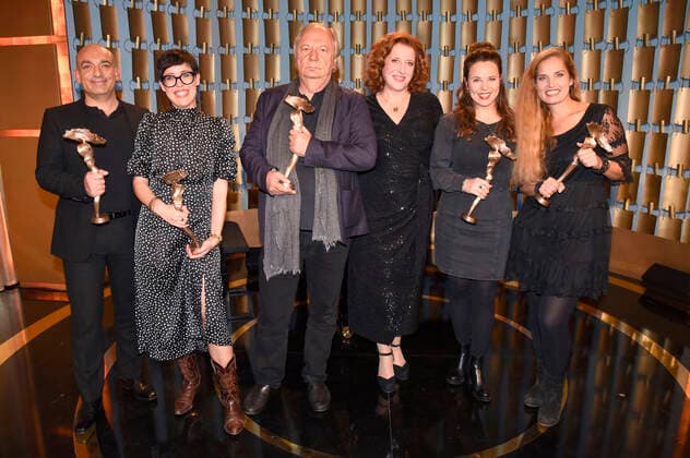Django Asül, Eva Karl Faltermeier, Wilfried Schmickler, Luise Kinseher, Julia Gamez Martin and Ariane Müller at the award ceremony of the Bavarian Cabaret Prize 2021 at the Lustspielhaus Munich, 08 11 2021 Foto:xS.xAdamx xFuturexImage