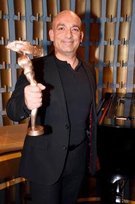 Django Asül at the award ceremony of the Bavarian Cabaret Prize 2021 at the Lustspielhaus Munich, 08 11 2021 Foto:xS.xAdamx xFuturexImage