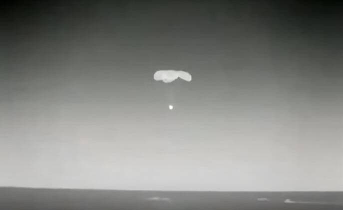 VIDEO AVAILABLE: CONTACT INFO@COVERMG.COM NASA?s SpaceX Crew-2 astronauts safely splashed down in the Gulf of Mexico off the coast of Florida Monday (08November2021) aboard the Crew Dragon Endeavour spacecraft, completing the agency?s second long-duration commercial crew mission to the International Space Station. The mission set a record for the longest spaceflight by a U.S. crewed spacecraft. The international crew of four spent 199 days in orbit, surpassing the 168 days set by NASA?s SpaceX Crew-1 mission earlier this year. NASA astronauts Shane Kimbrough and Megan McArthur, JAXA (Japan Aerospace Exploration Agency) astronaut Akihiko Hoshide, and ESA (European Space Agency) astronaut Thomas Pesquet returned to Earth in a parachute Copyright: xx 50863699 EDITORIAL USE ONLY. NOT FOR USE BY NEWSPAPERS BASED IN THE UK.