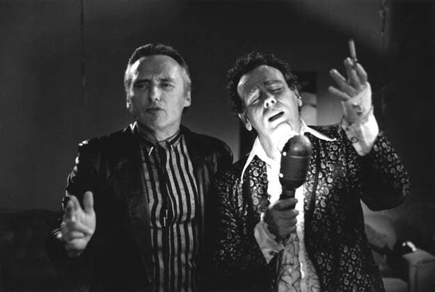 Studio Publicity Still from Blue Velvet Dennis Hopper, Dean Stockwell (1986) De Laurentiis Entertainment Group  Copyright: xAmericanxPictorialx 31700324 The Hollywood Archive