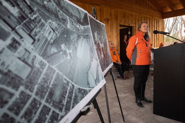 November 9, 2021, Brantford, ON, Canada: Kimberly R. Murray, Executive Lead of the Survivors™ Secretariat, speaks on the site of former Indian Residential School, the Mohawk Institute, as phase one of a ground search begins for unmarked graves on the 500 acres of the lands in Brantford, Ont., Tuesday, November 9, 2021. Brantford Canada - ZUMAc35_ 20211109_zaf_c35_012 Copyright: xNickxIwanyshynx