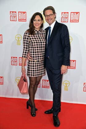 Andreas Scheuer with his wife Julia Reuss at the 45 Golden Steering Wheel award ceremony at Axel Springer SE in Berlin on 09 11 2021