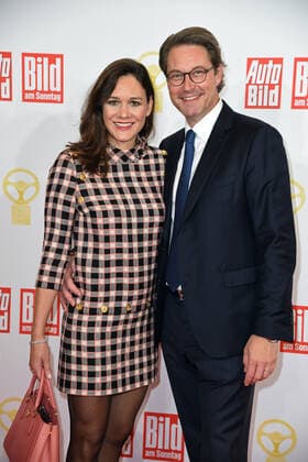 Andreas Scheuer with his wife Julia Reuss at the 45 Golden Steering Wheel award ceremony at Axel Springer SE in Berlin on 09 11 2021