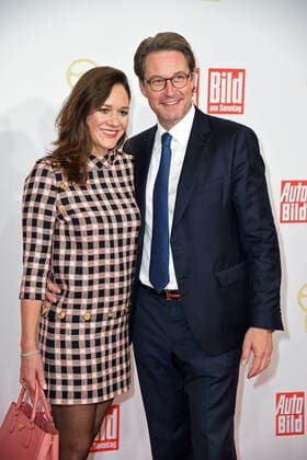 Andreas Scheuer with his wife Julia Reuss at the 45 Golden Steering Wheel award ceremony at Axel Springer SE in Berlin on 09 11 2021