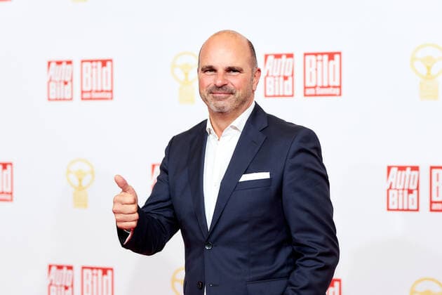 The Golden Steering Wheel 2021 Markus Siebrecht CEO Renault Germany on the red carpet at the award ceremony of the Golden Steering Wheel in the Axel Springer Tower in Berlin Copyright: xEventpressxGolejewskix