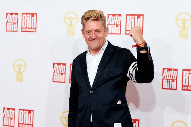 The Golden Steering Wheel 2021 Wayne Griffiths CEO SEAT on the red carpet at the Golden Steering Wheel award ceremony at the Axel Springer Tower in Berlin Copyright: xEventpressxGolejewskix