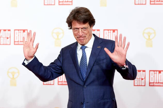 The Golden Steering Wheel 2021 Klaus Rosenfeld Chairman of the Board of Managing Directors Schaeffler AG on the red carpet at the Golden Steering Wheel award ceremony in the Axel Springer Tower in Berlin Copyright: xEventpressxGolejewskix