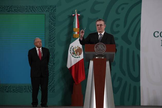 The Secretary of Foreign Relations (SRE), Marcelo Ebrard (R), speaks during his participation in a press conference of the President of Mexico, Andres Manuel Lopez Obrador, in the National Palace of Mexico City, Mexico 10 November 2021. The Mexican Foreign Minister, Marcelo Ebrard, affirmed this Wednesday that the plan presented by Mexican President Andres Manuel Lopez Obrador at the UN to remove 750 million poor people in the world through a 4% tax has aroused great interest . the richest. Mexico perceives great interest in its welfare plan presented at the UN !ACHTUNG: NUR REDAKTIONELLE NUTZUNG!  Copyright: xMarioxGuzmánx MEX6731 20211110-c6524836527f290f2dc289018f1c69b855d86743