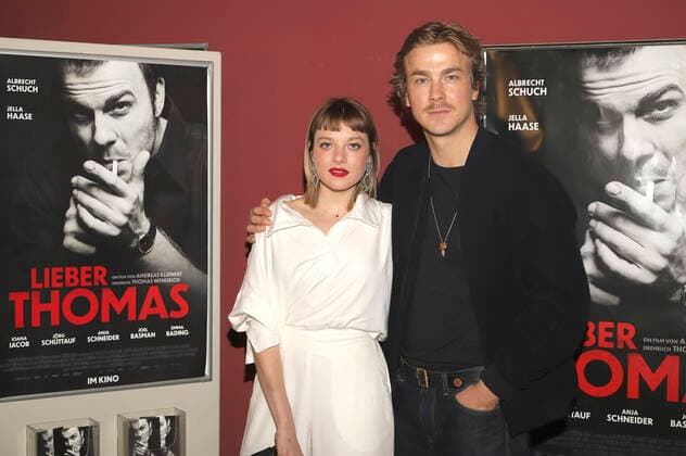 Jella Haase and Albrecht Schuch at the preview of the movie Lieber Thomas at Zeise Kino Hamburg, 10 11 2021 Foto:xgbrcix xFuturexImage