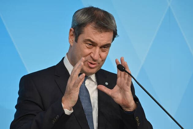 Markus SOEDER Ministerpraesident Bavaria and CSU chairman ,Gesture, single picture, cut single motive, Portraet, Portrait, Portrait press conference after consultation with representatives of Bavarian hospitals over the current Corona situation in the Bavarian hospitals and in particular on the intensive care units on 11 11 2021 in the prince Carl Palais in Munich