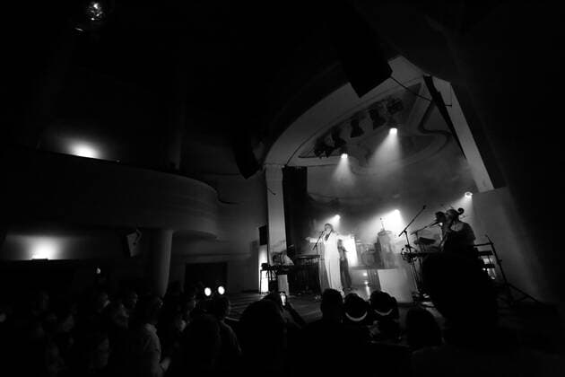 Ane Brun at a concert at the Metropol in Berlin, 11 November 2021 photo black and white converted Ane Brun in Berlin