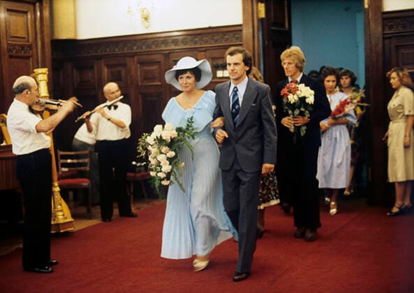 Newlyweds at the Wedding Palace 555462 01.01.1980 Newlyweds Igor Vlasov and Irina Kotova at the Wedding Palace. Valeriy Shustov Sputnik Moscow Russia  Copyright: xValeriyxShustovx