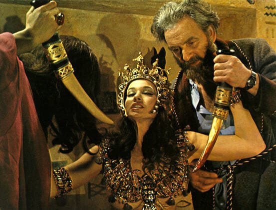 BLOOD FROM THE MUMMY S TOMB BR 1971 BLOOD FROM THE MUMMY S TOMB BR 1971 VALERIE LEON, ANDREW KEIR Date: 1971. Strictly editorial use only in conjunction with the promotion of the film. Credit line mandatory. This image is copyright of the film company and is supplied under the terms of issue as film still. No commercial or book cover use permitted without prior consent from the film company.  Mandatory credit line: Courtesy EMI FILMS HAMMER FILMS Ronald Grant Mary Evans