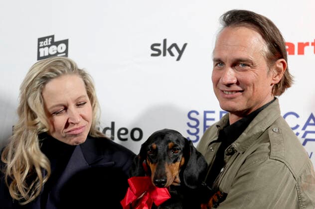 Nina Proll und Ralf Bauer beim Photocall zur ServusTV Comedy-Serie Aus die Maus im Rahmen des Seriencamp Festivals 2021 im Arri Kino. München, 12.11.2021 *** Nina Proll and Ralf Bauer at the photocall for the ServusTV comedy series Aus die Maus as part of the Seriencamp Festival 2021 at the Arri Kino Munich, 12 11 2021 Foto:xA.xPohlx xFuturexImage