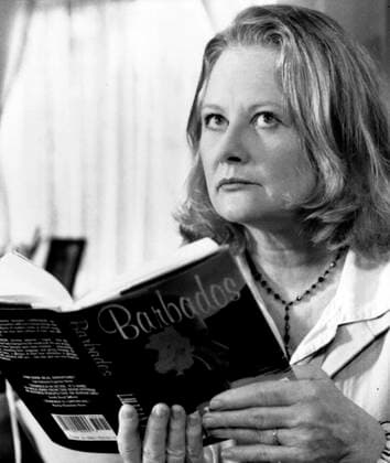 AS GOOD AS IT GETS US 1997 AS GOOD AS IT GETS US 1997 SHIRLEY KNIGHT Date: 1997. Strictly editorial use only in conjunction with the promotion of the film. Credit line mandatory. This image is copyright of the film company and is supplied under the terms of issue as film still. No commercial or book cover use permitted without prior consent from the film company.  Mandatory credit line: Courtesy TRISTAR PICTURES GRACIE FILMS Ronald Grant Mary Evans