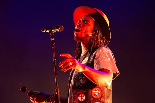 Eric Burton of the Black Pumas live at Verti Music Hall Berlin, 12 11 2021 Foto:xC.xBehringx xFuturexImage
