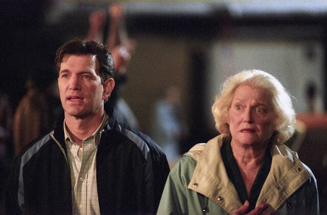 A DIRTY SHAME US 2004 A DIRTY SHAME US 2004 CHRIS ISAAK, SUZANNE SHEPHERD Date: 2004. Strictly editorial use only in conjunction with the promotion of the film. Credit line mandatory. This image is copyright of the film company and is supplied under the terms of issue as film still. No commercial or book cover use permitted without prior consent from the film company.  Mandatory credit line: Courtesy FINE LINE FEATURES THIS IS THAT PRODUCTIONS KILLER FILMS Ronald Grant Mary Evans