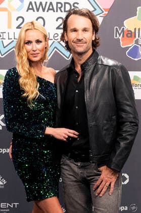Carolina Cerezuela with husband Carlos Moya at the LOS40 Music Awards 2021 at the VelÃ²drom Illes Balears Palma de Mallorca, 12 11 2021 Carolina Cerezuela, Carlos Moya.  Foto:xDyDxFotografosx xFuturexImage