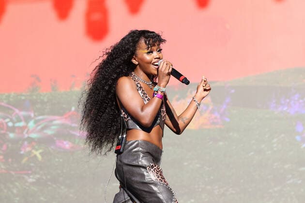 Zimbabwean-born Australian singer-songwriter and rapper Tkay Maidza performs on stage during the Day N Vegas Music Festival at the Las Vegas Festival Grounds in Las Vegas, Nevada on Friday, November 12, 2021.  LAV2021111215 JAMESxATOA