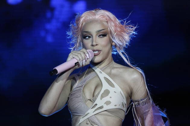 Doja Cat performs on stage during the Day N Vegas Music Festival at the Las Vegas Festival Grounds in Las Vegas, Nevada on Saturday, November 13, 2021.  LAV2021111361 JAMESxATOA