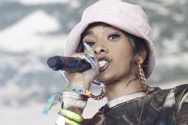 Rapper Beanz performs on stage during the Day N Vegas Music Festival at the Las Vegas Festival Grounds in Las Vegas, Nevada on Saturday, November 13, 2021.  LAV2021111302 JAMESxATOA