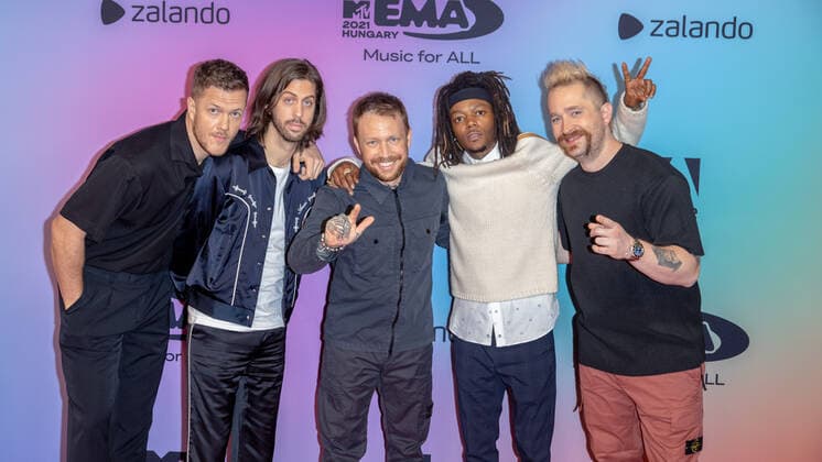 November 14, 2021, Budapest, Hungary: Dan Reynolds (l-r), Daniel Wayne Sermon, Ben McKee, J.I.D and Daniel Platzman of Imagine Dragons attend the 2021 MTV EMAs, Europe Music Awards, at Papp Laszlo Budapest Sports Arena in Budapest, Hungary, on 14 November 2021. Photo: Budapest Hungary - ZUMAm179 20211114_zep_m179_073 Copyright: xAlecxMichaelx